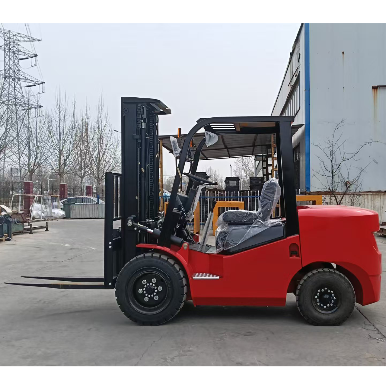 2 to 3.5 Ton Diesel Forklift Truck Full Free Lift Triple Mast Wide Vision Automatic Transmission Solid Tires Side Shift Option